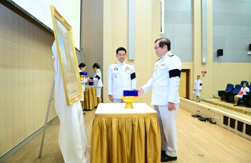 พิธีรับพระราชทานเครื่องราชอิสริยาภรณ์ ชั้นสายสะพาย ประจำปี 2567 เมื่ออังคารวันที่ 25 พฤศจิกายน 2568